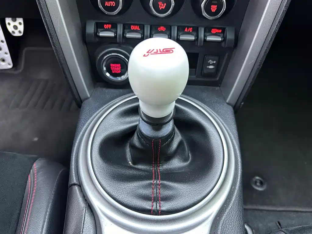 Subaru BRZ 2015 — фото 11