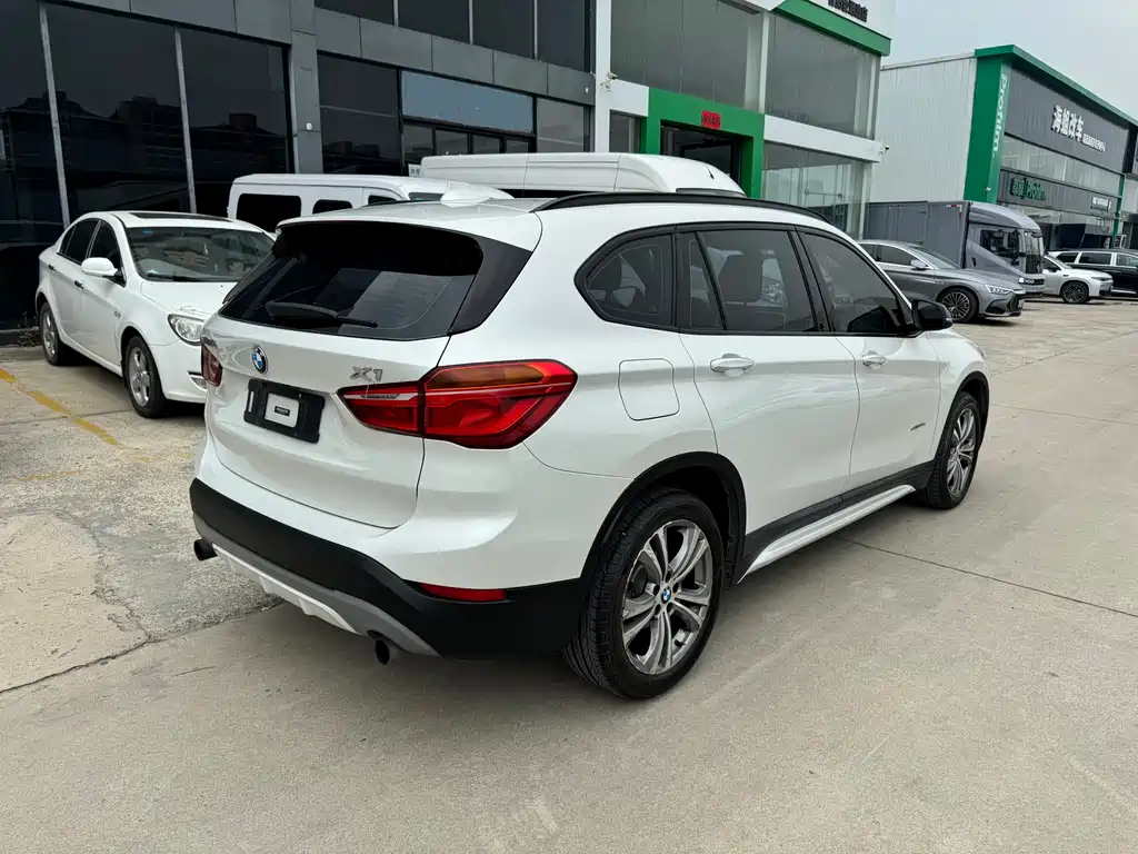 BMW X1 2016 — фото 14