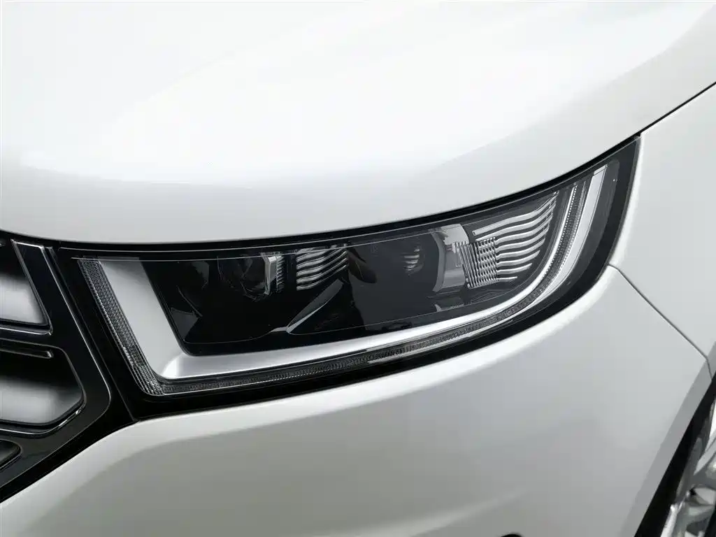 Ford Edge 2015 — фото 7