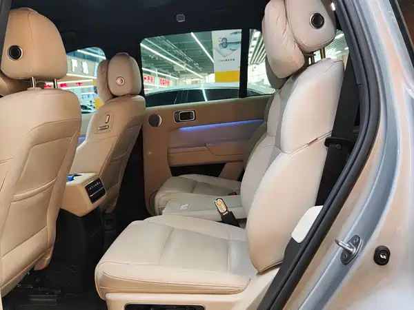 Li Auto L8 2023
