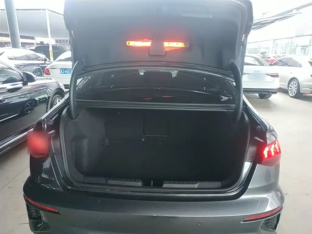 Audi A3 2022 — фото 19