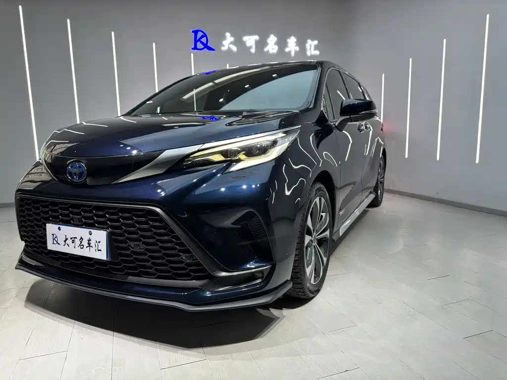 Toyota Granvia 2023