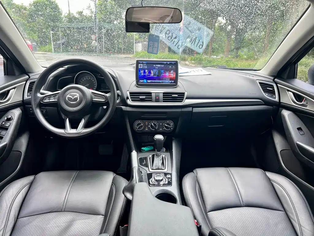 Mazda 3 Axela 2017