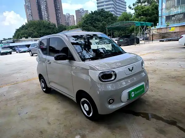 Wuling Hongguang MINIEV 2025