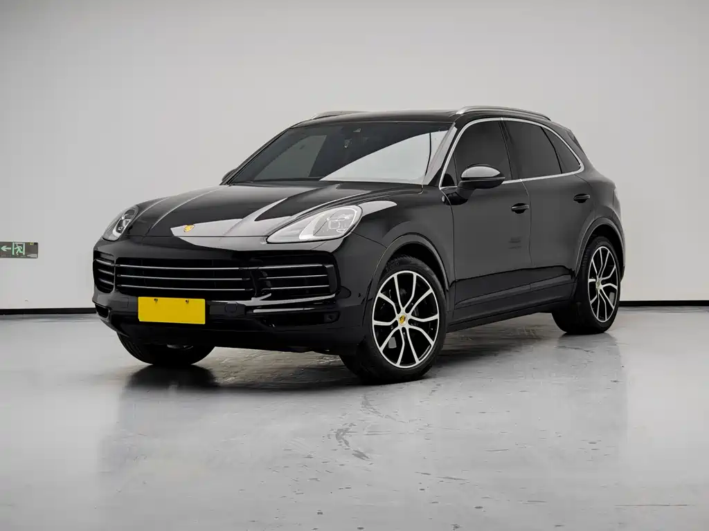 Porsche Cayenne 2021 — фото 1