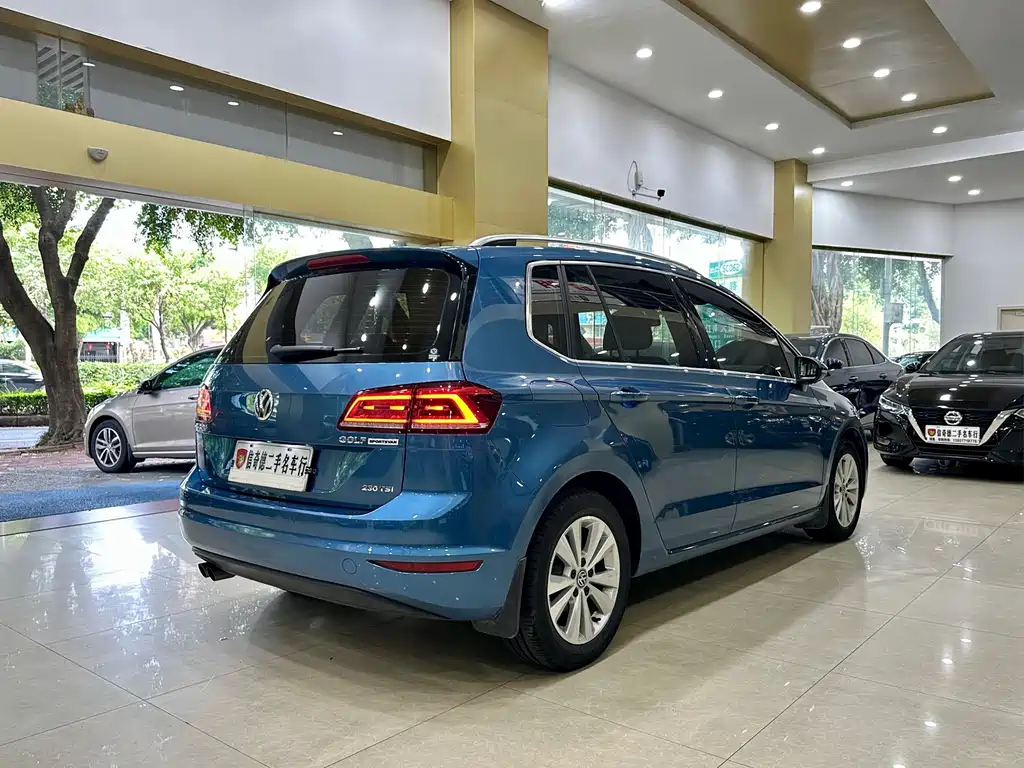 Volkswagen Golf Sportsvan 2018 — фото 3
