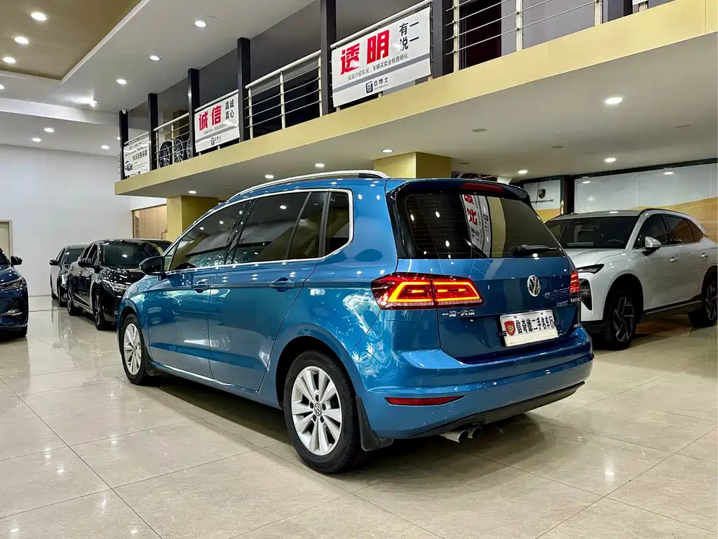 Volkswagen Golf Sportsvan 2018 — фото 7