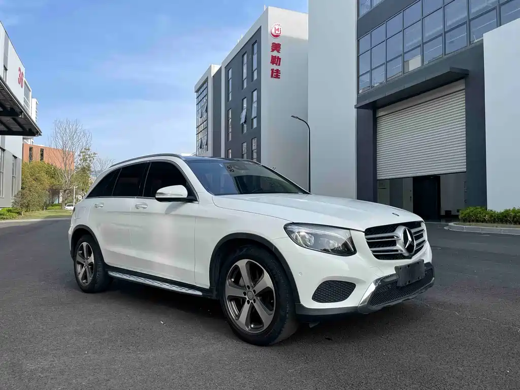 Mercedes-Benz GLC 2016 — фото 3