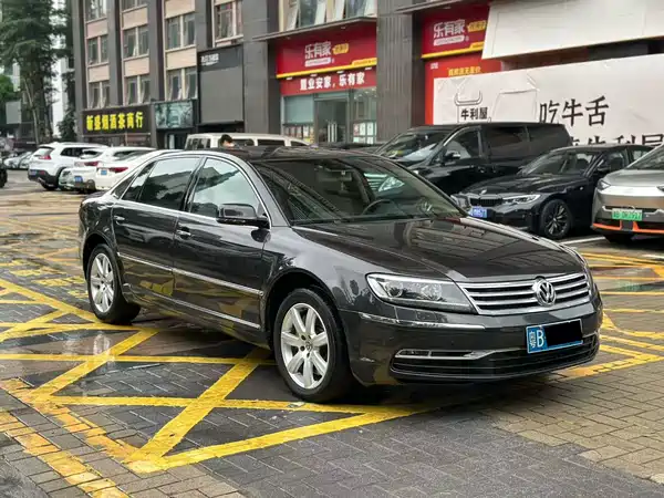 Volkswagen Phaeton 2012