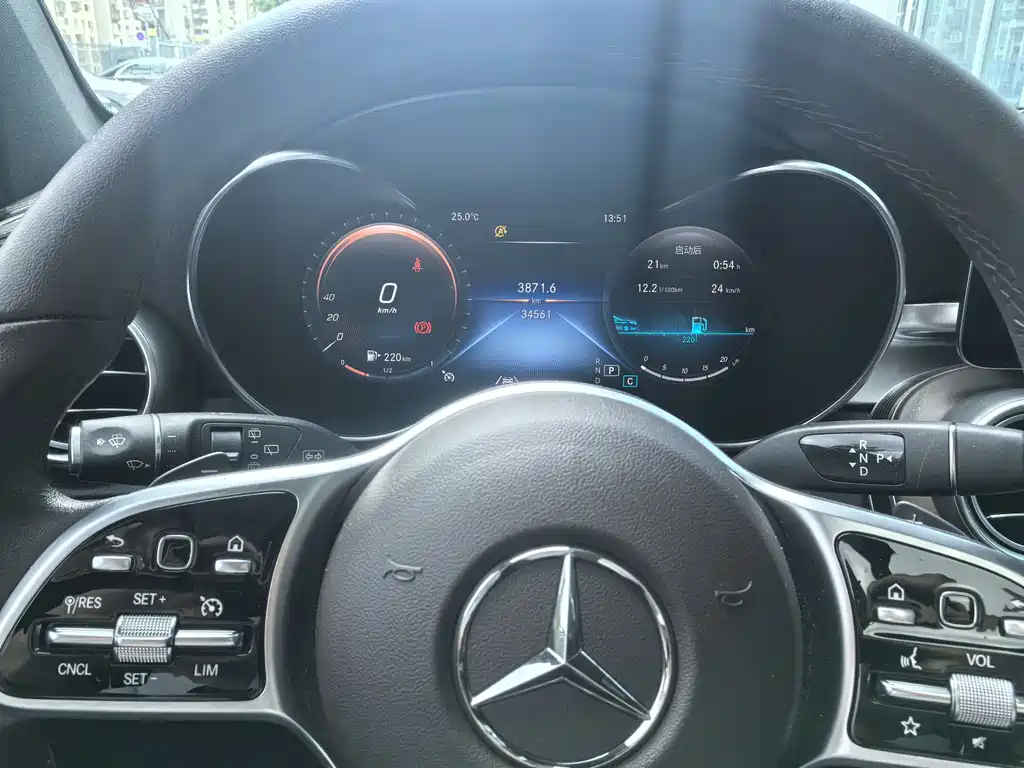 Mercedes-Benz GLC 2022 — фото 12
