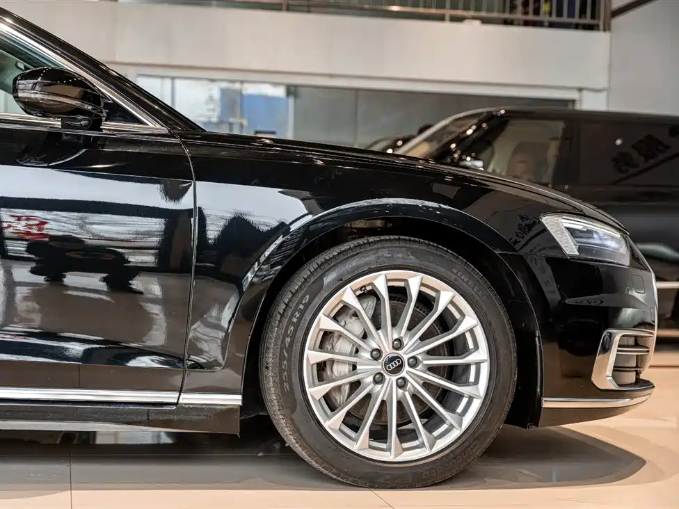 Audi A8 2021