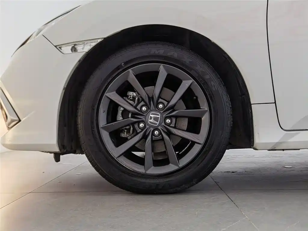 Honda Civic 2020 — фото 17