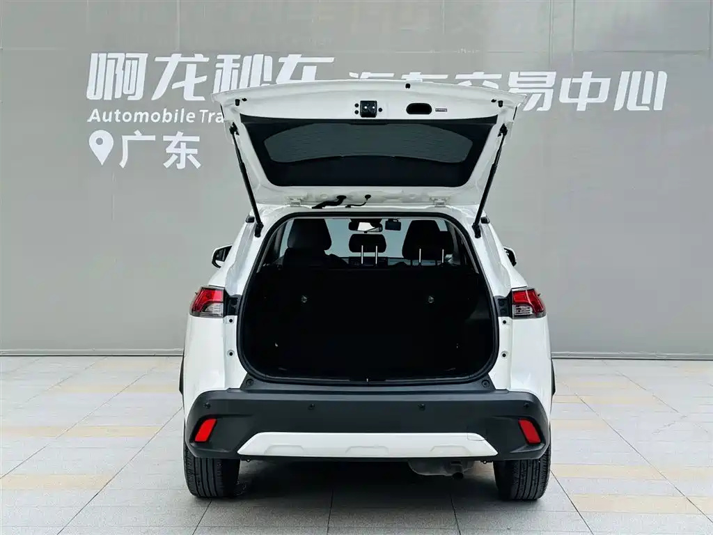 Toyota Corolla Cross 2024 — фото 17