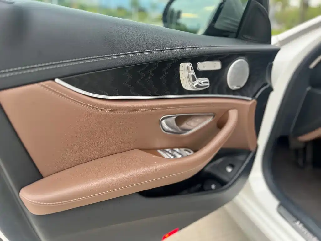 Mercedes-Benz E-Class 2018 — фото 11