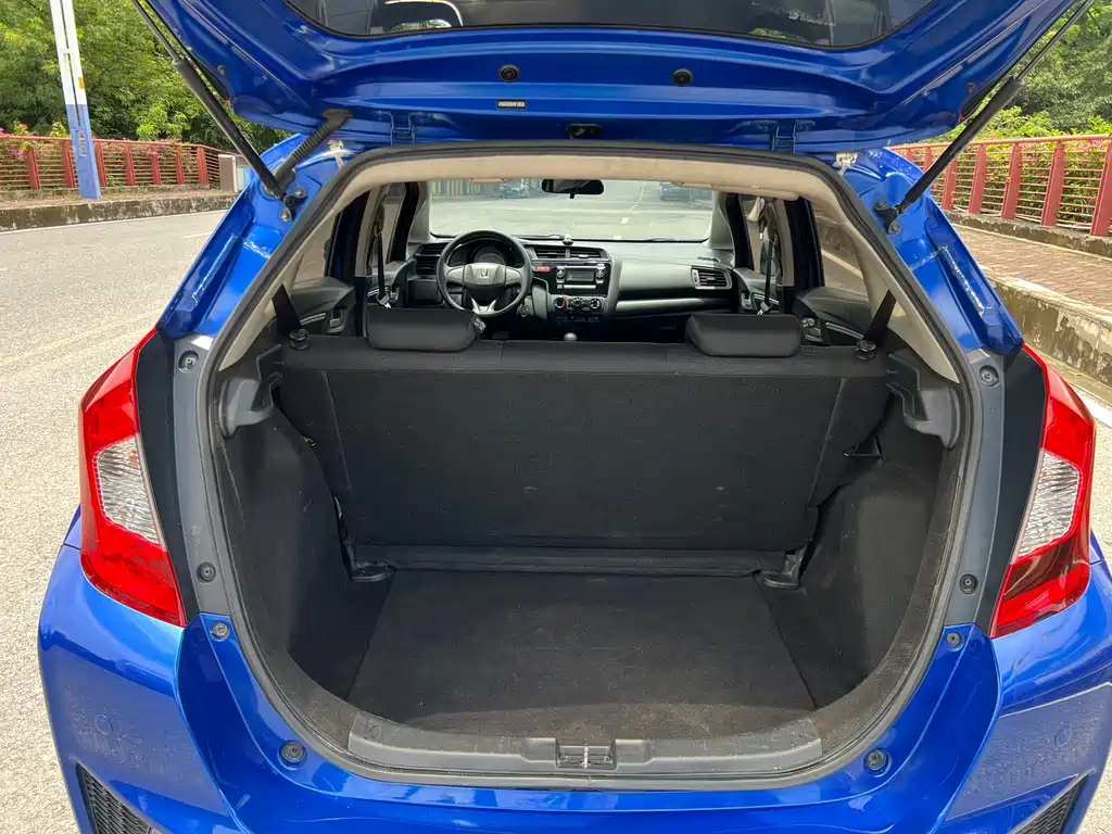 Honda Fit 2017 — фото 14