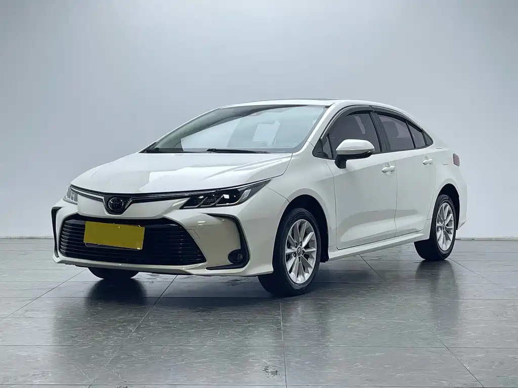 Toyota Corolla 2021 — фото 1