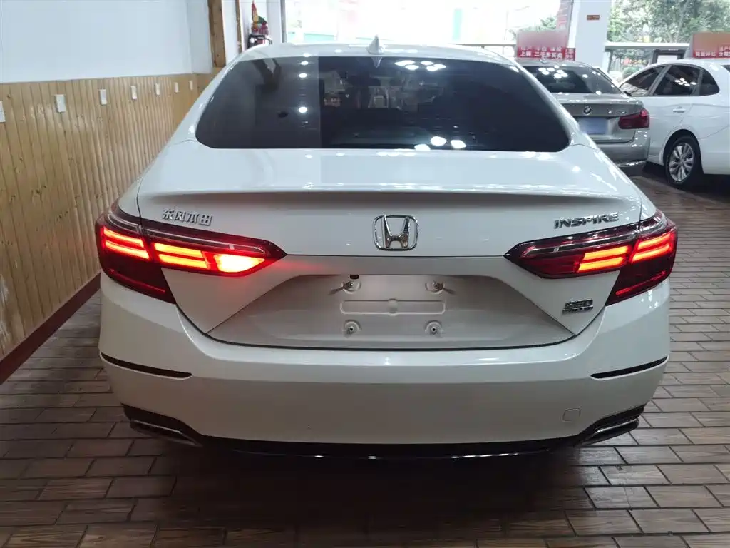 Honda Inspire 2022 — фото 4