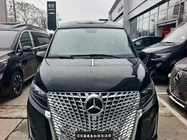 Mercedes-Benz Vito 2025