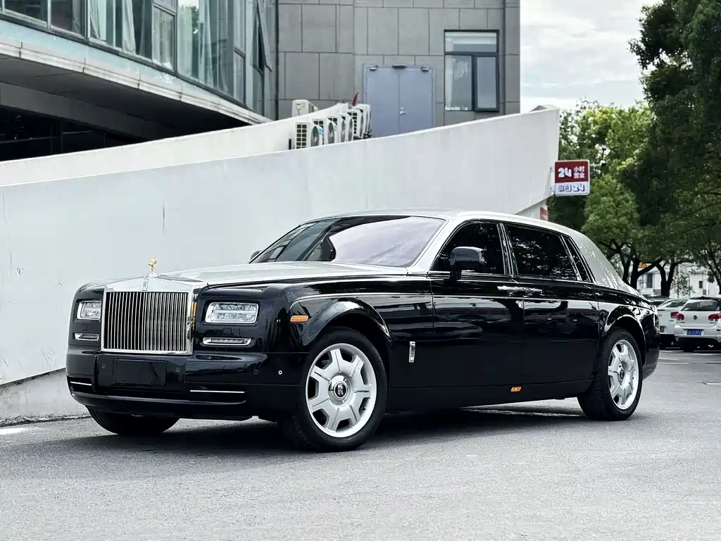 Rolls-Royce Phantom 2013 — фото 1