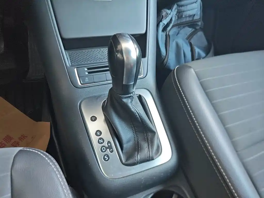 Volkswagen Tiguan 2016 — фото 14