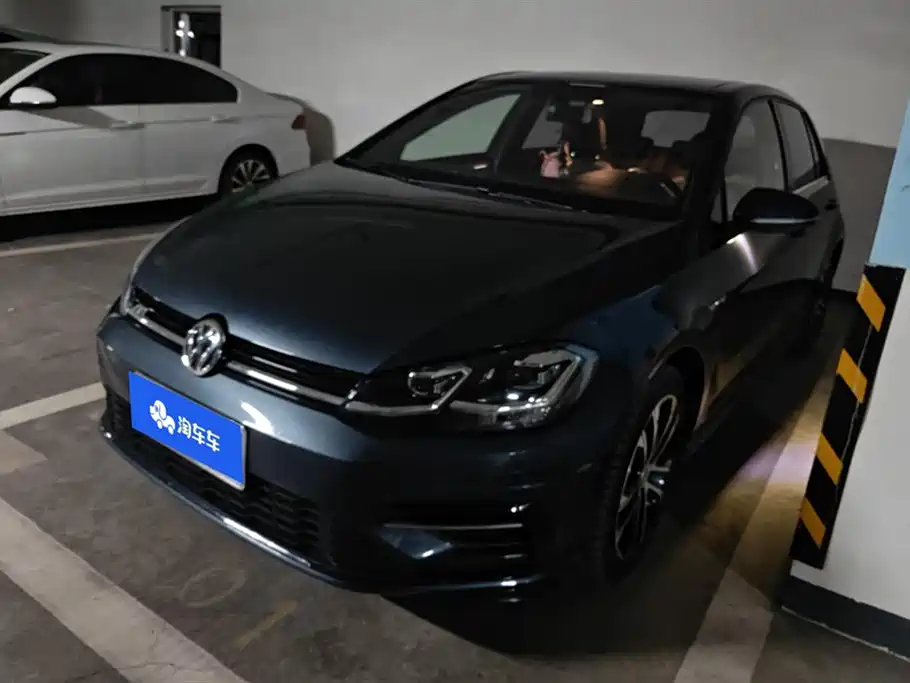 Volkswagen Golf 2018 — фото 1
