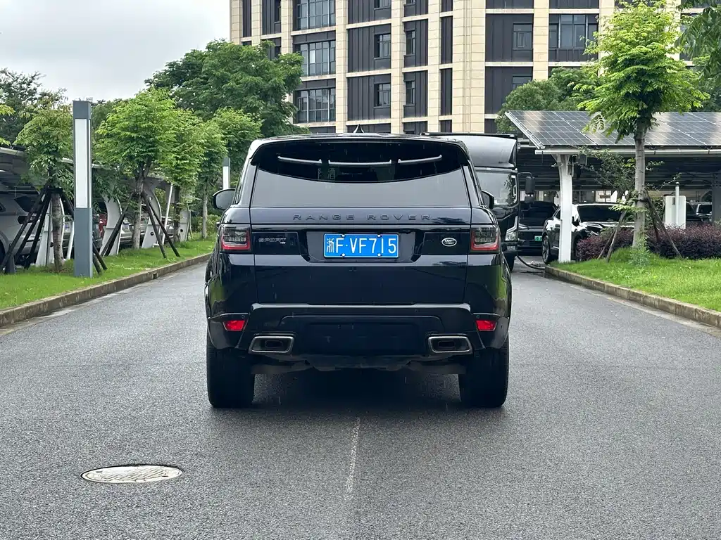 Land Rover Sport 2021