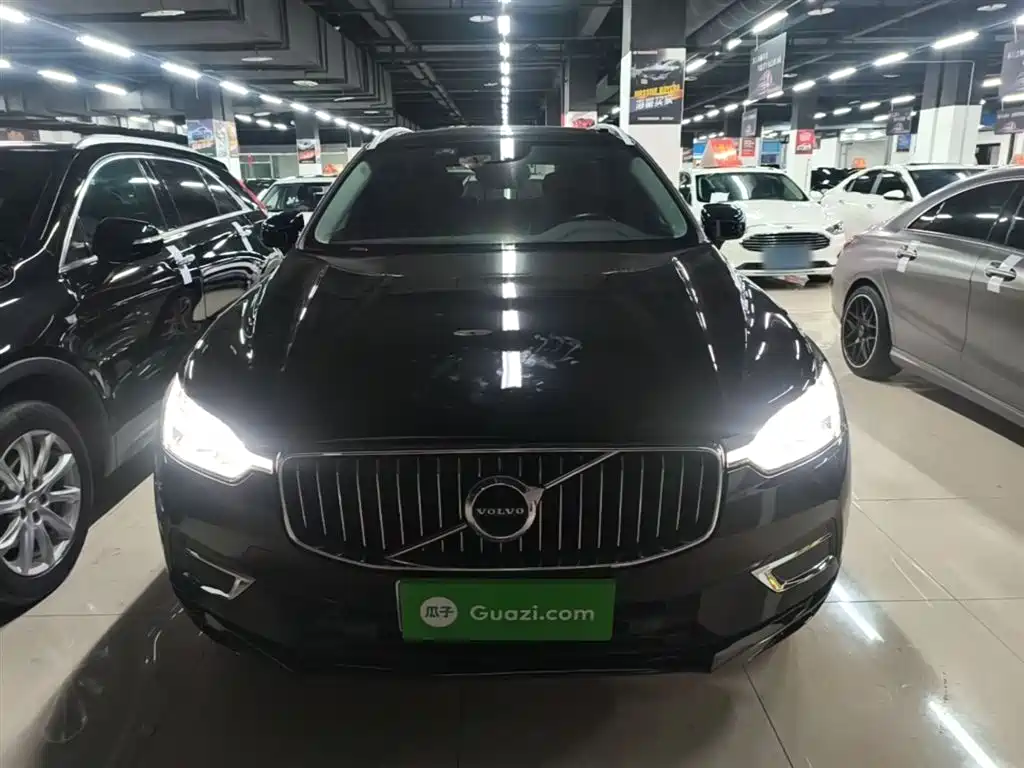 Volvo XC60 2020 — фото 3