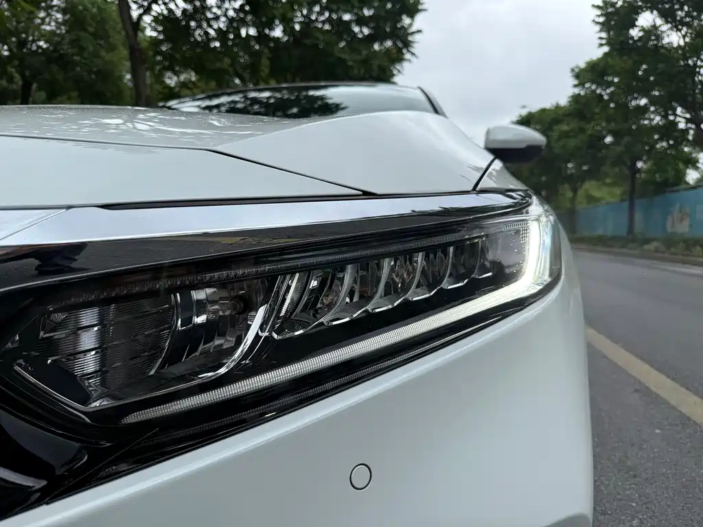Honda Accord 2019 — фото 18