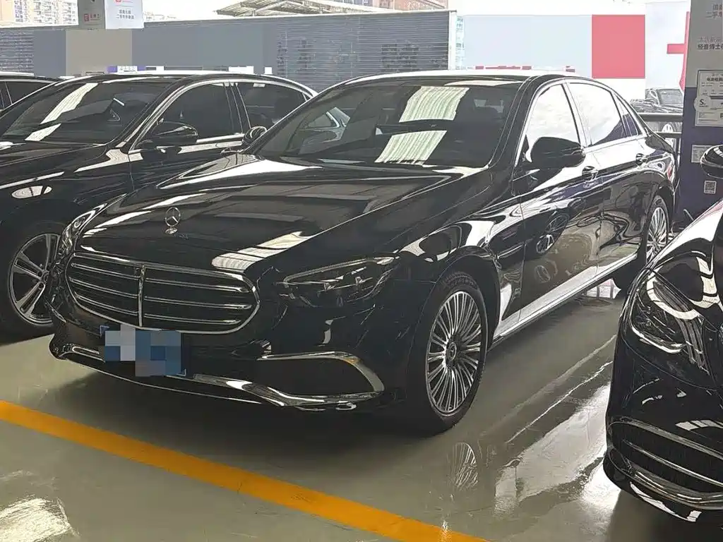 Mercedes-Benz E-Class 2022