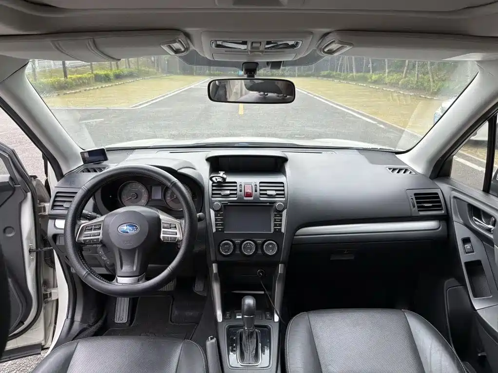 Subaru Forester 2015