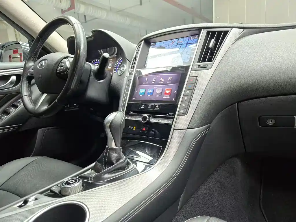 Infiniti Q50L 2015 — фото 8