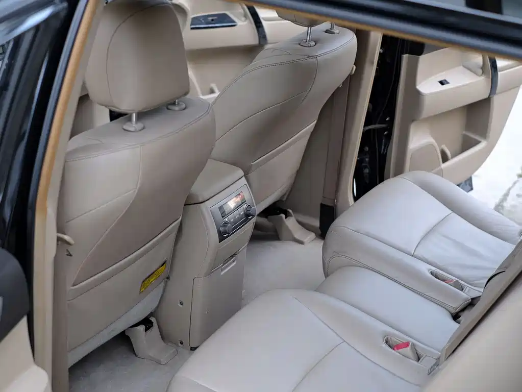 Toyota Highlander 2010 — фото 37