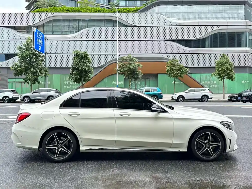 Mercedes-Benz C-Class 2019 — фото 3