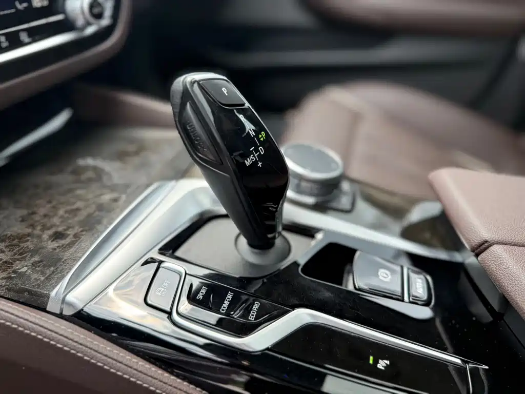 BMW 5 Series 2021