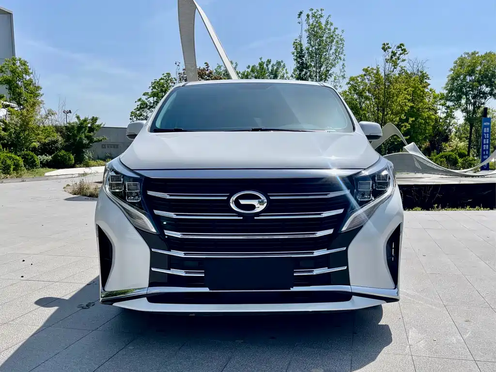 GAC Motor Trumpchi M8 2024 — фото 2