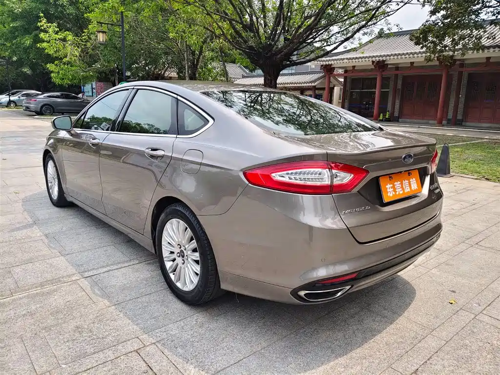 Ford Mondeo 2015 — фото 6