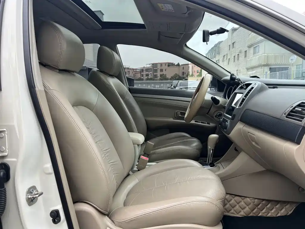 Nissan Sylphy 2019 — фото 14