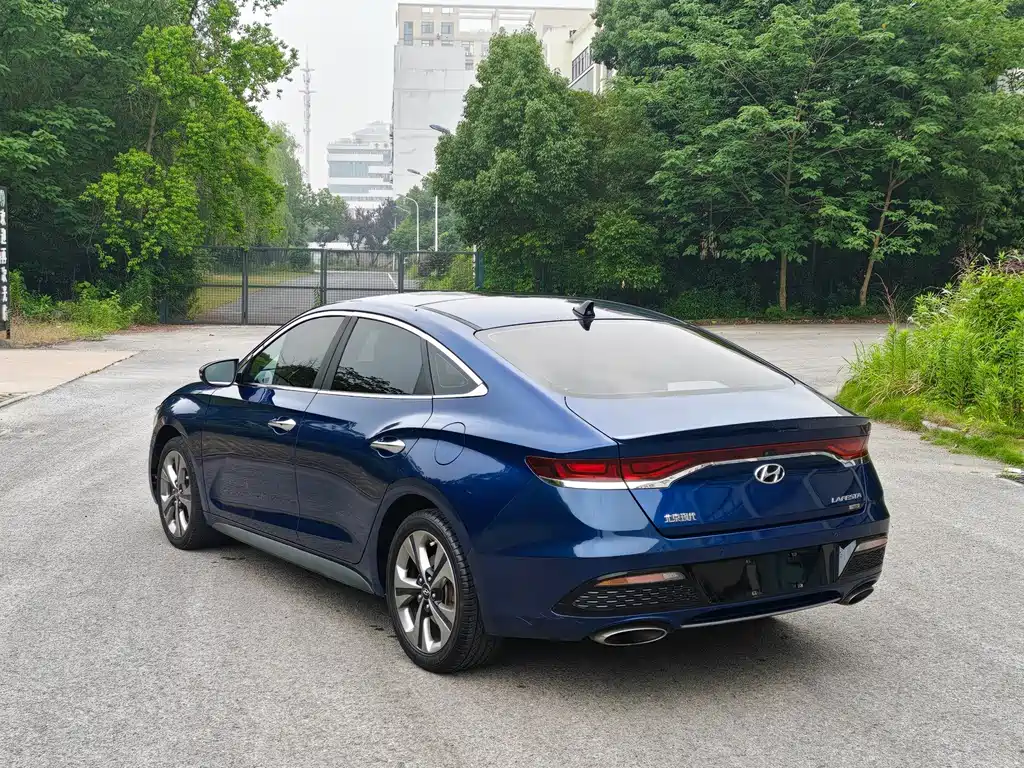 Hyundai Festa 2019 — фото 6