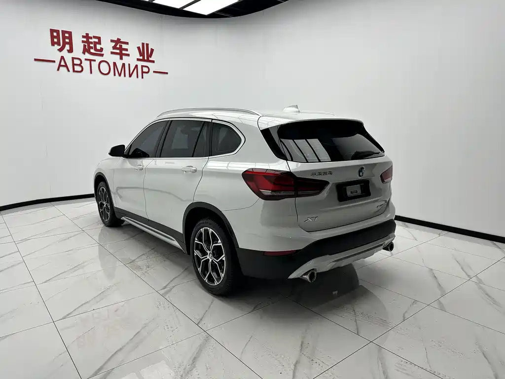 BMW X1 2022 — фото 8