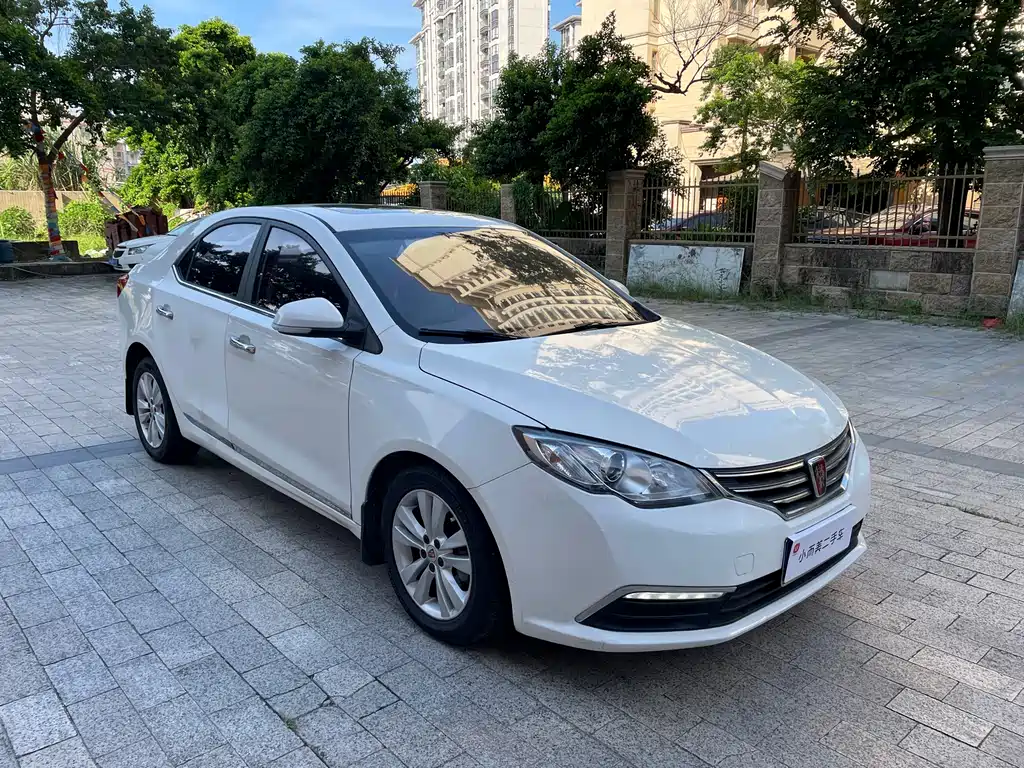 Roewe 360 2015