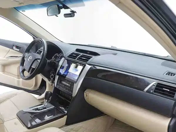 Toyota Camry 2015
