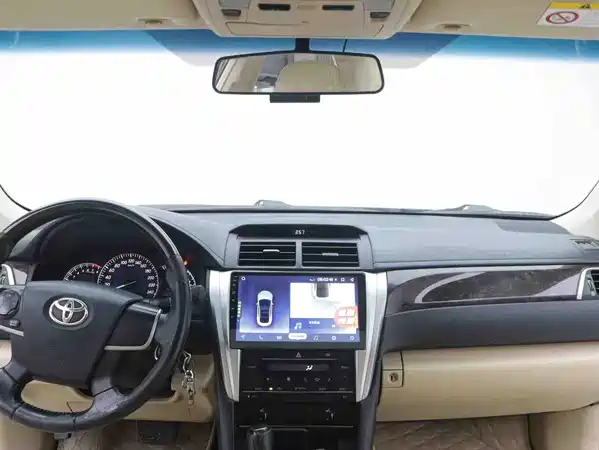 Toyota Camry 2015