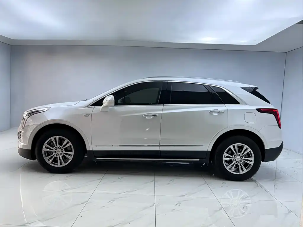 Cadillac XT5 2021 — фото 4