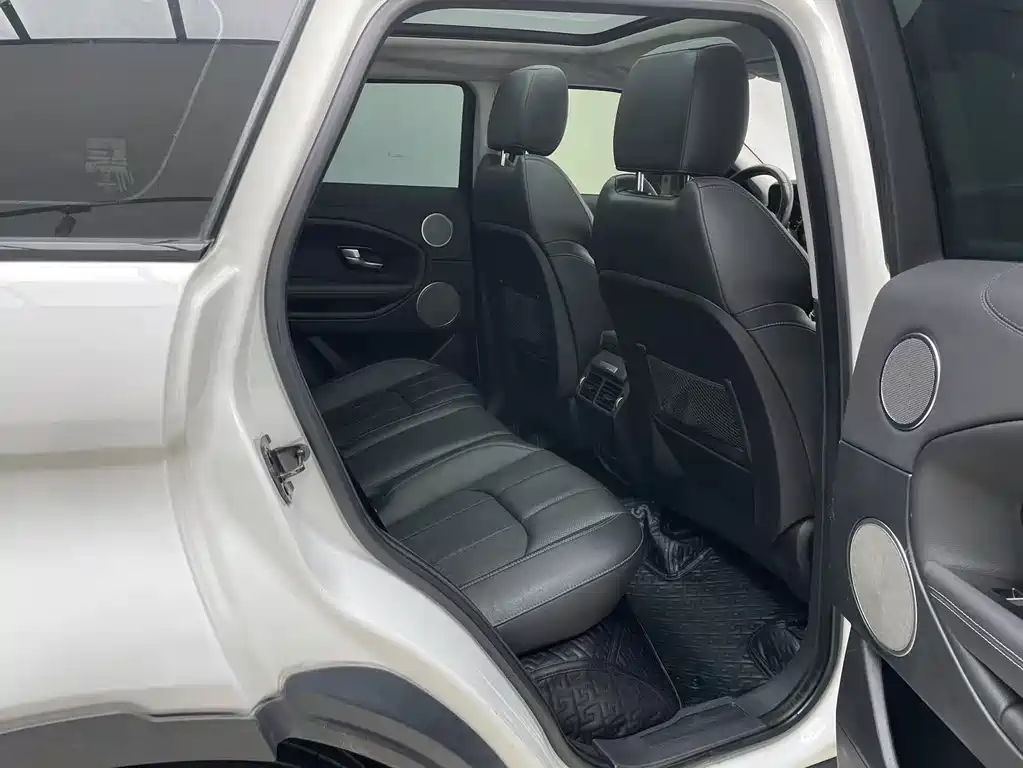 Land Rover Evoque 2018 — фото 13