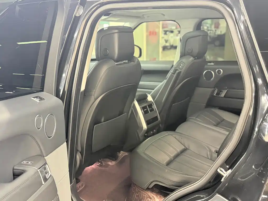 Land Rover Sport 2019 — фото 11