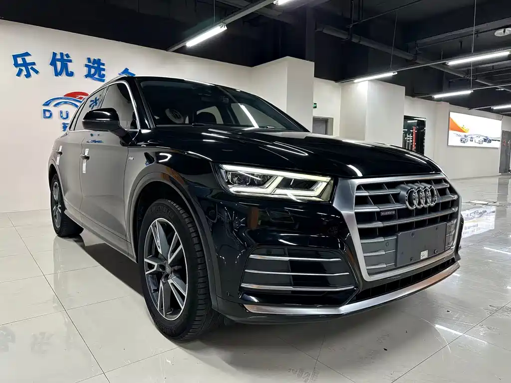 Audi Q5L 2020 — фото 3