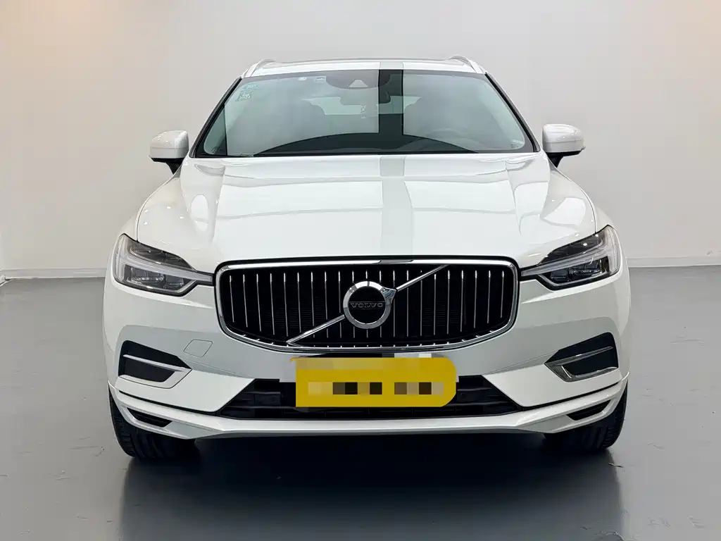 Volvo XC60 2019 — фото 2