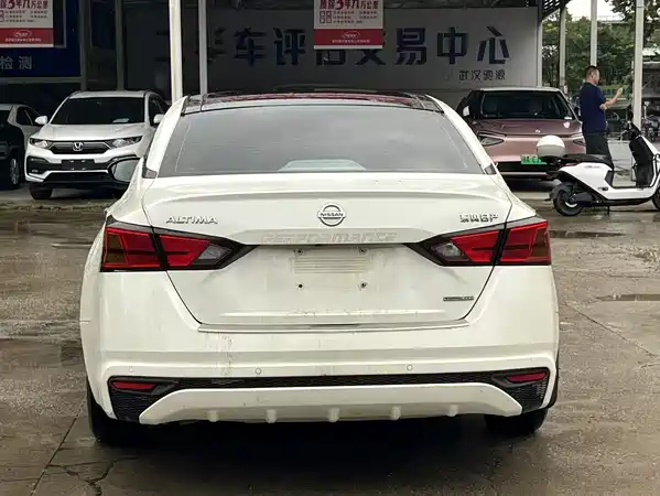 Nissan Teana 2019