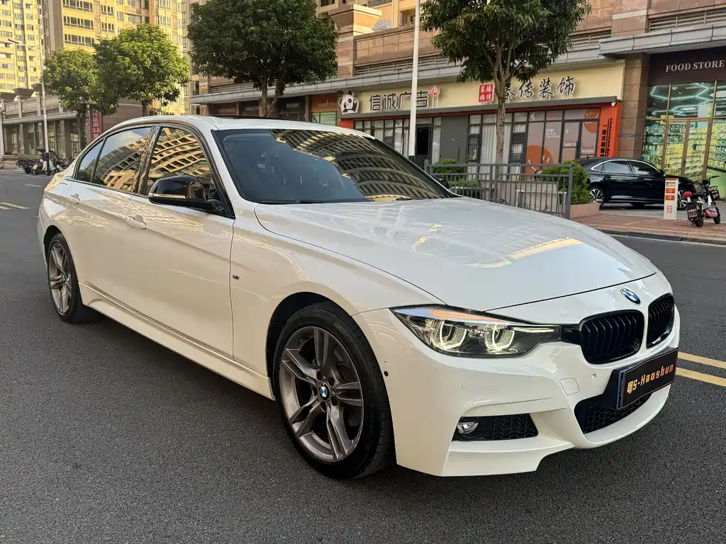 BMW 3 Series 2019 — фото 3