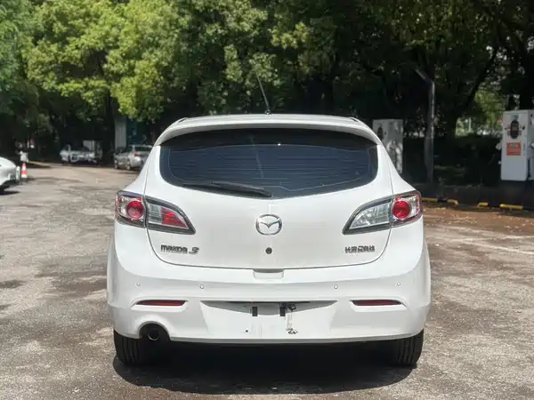 Mazda 3 Xingcheng 2013